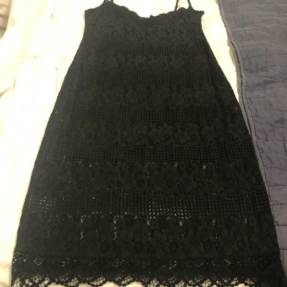 Lace NSR spaghetti strap knee length dress lined, size large